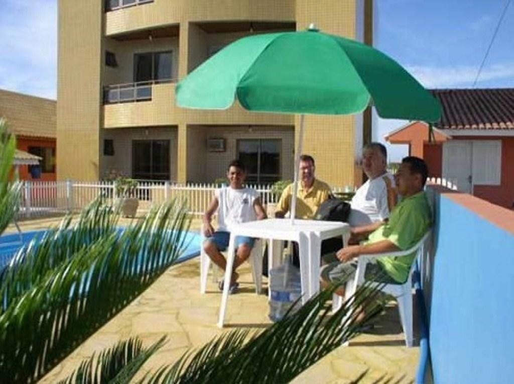 Hotel Pousada Mineirinho Balneário Praia do Leste Kültér fotó